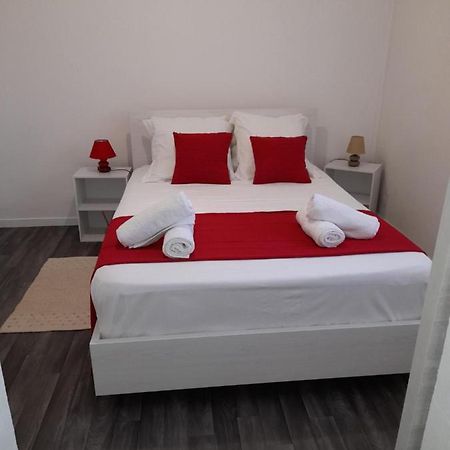 Apartamento Chez Lucile Et Gilbert Bouillante Exterior foto